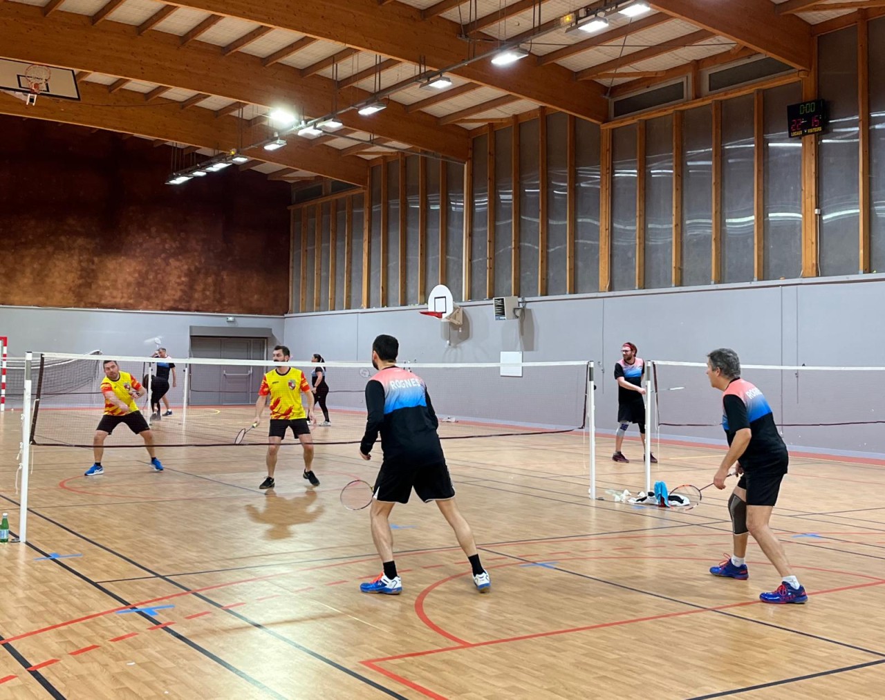 Rencontre de badminton avec Rognes